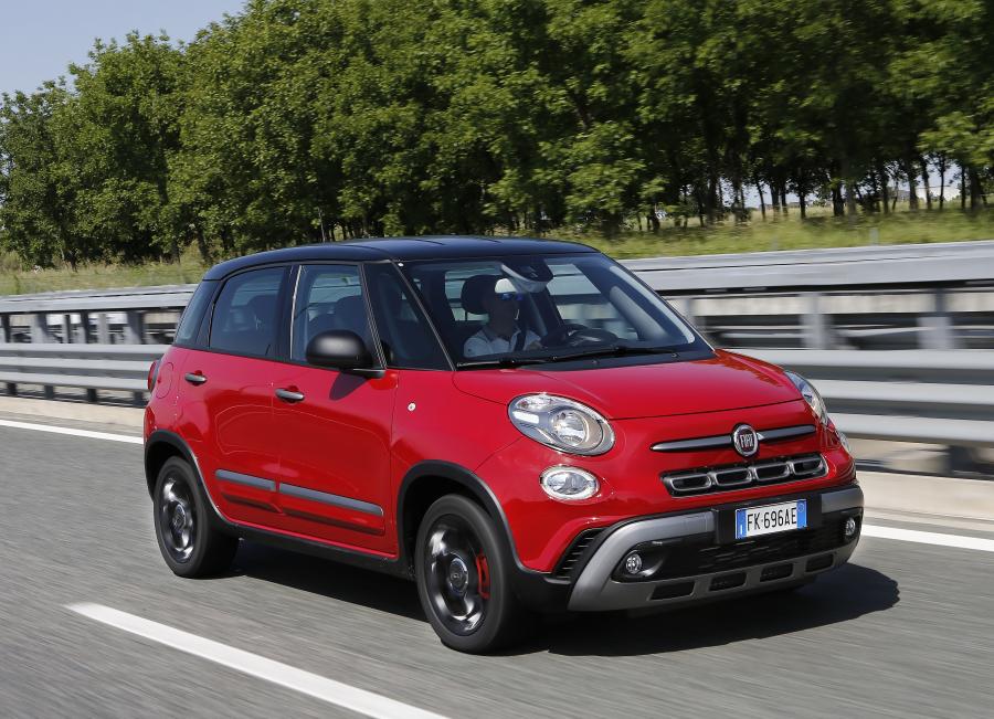  Fiat 500L Cross (330) 2017 года  (фото 13 из 39)